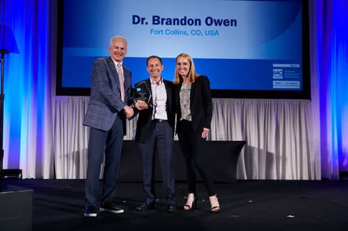 Dr Brandon Owen Receives First AAO Innovator Award for KLOwen Bracket System