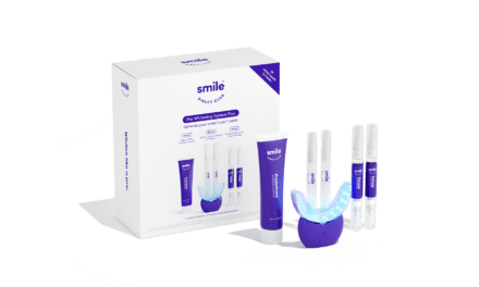 SmileDirectClub Pro Whitening System Plus Uses LED Light