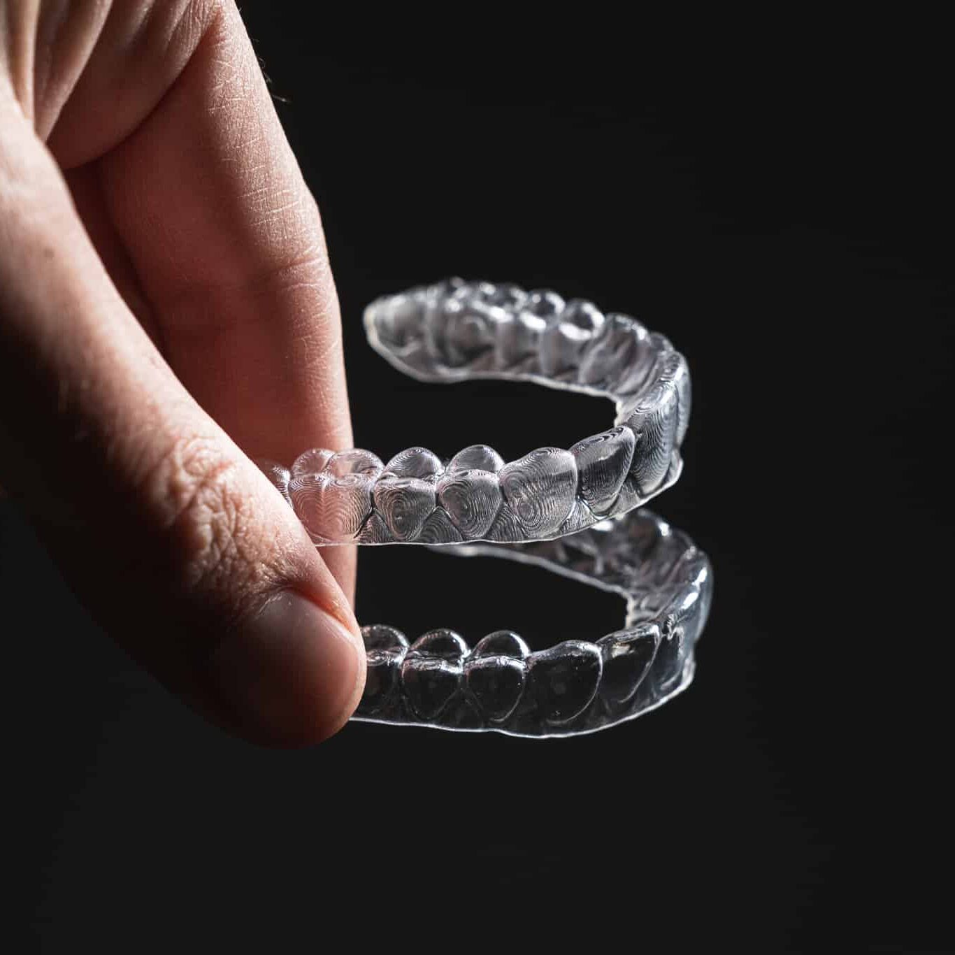 健康・医学 Aligner generation Carbon to Debut Lucentra, a New Clearer Aligner Solution, at IDS