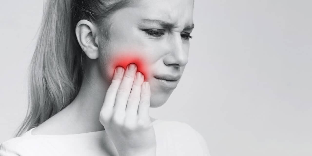 Infrared Light Therapy in Orthodontics: Reducing Pain, Improving Comfort