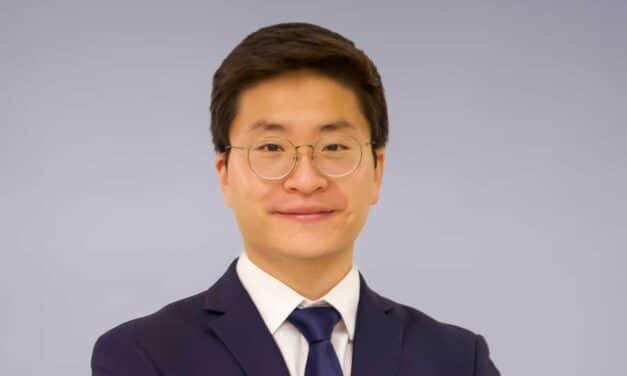 Dr Jonjei Ku Named JCO Student of the Year